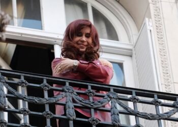 Cristina Kirchner critica a Milei en acto kirchnerista por el 9 de Julio