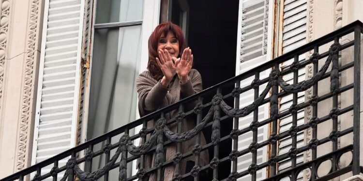 Cámara Federal define futuro judicial de Cristina Fernández en audiencia clave