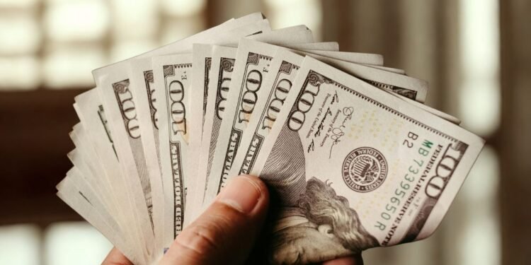 Banco Nación aumenta tasa de plazo fijo en dólares al 2,50% anual