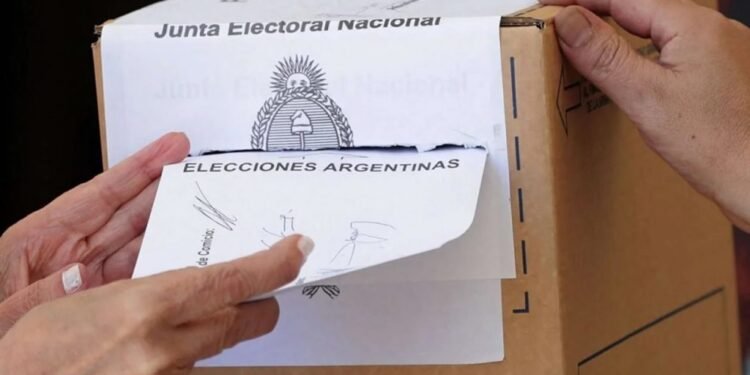 Diputados proponen prohibir cambios en la legislación electoral bonaerense