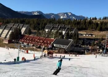 Mendoza enfrenta crisis turística por falta de nieve en plena temporada invernal