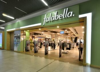 Falabella regresa a Argentina y simplifica compras online con DNI