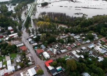Gobierno destina $10.000 millones para damnificados por inundaciones en CABA