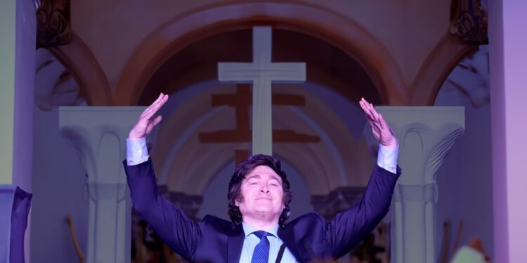 Iglesias evangélicas rechazan a Milei: "No es Moisés, es como el Faraón"