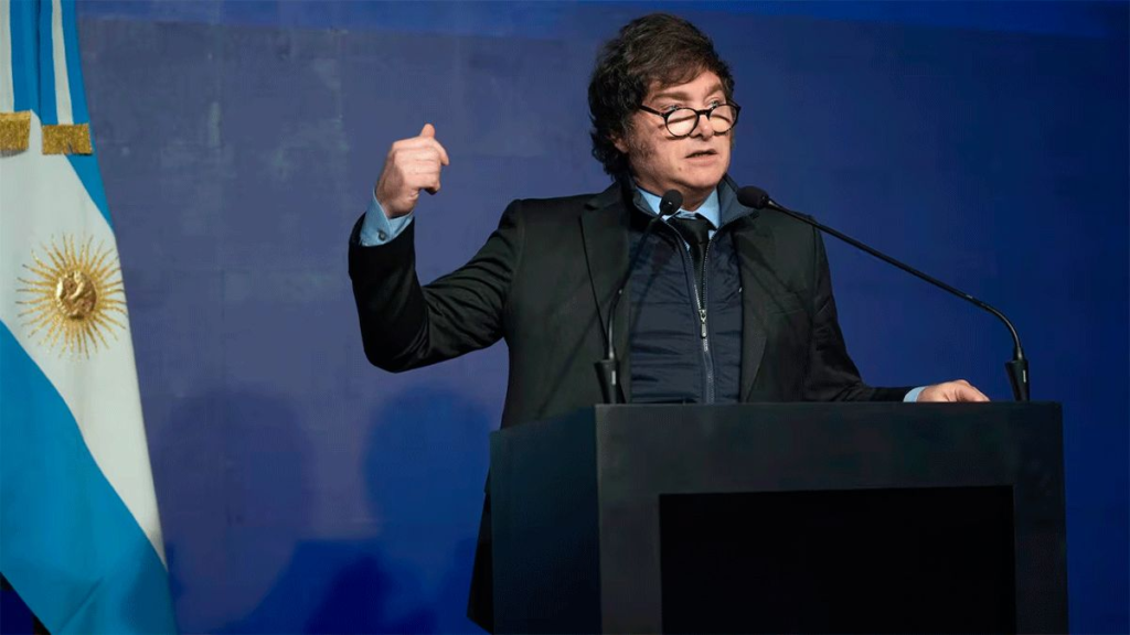 Milei veta ley de jubilaciones y amenaza con recurrir a la Justicia