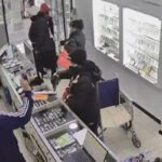 Delincuentes simulan discapacidad y asaltan joyería en Quilmes