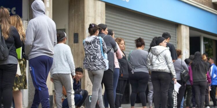 Se confirmó el aumento de las asignaciones familiares y universales en julio