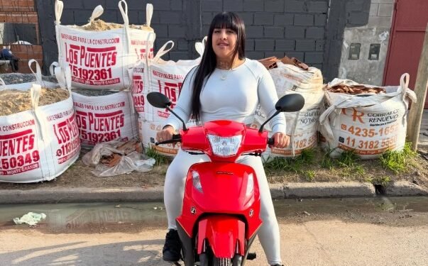 La Coqueta se vuelve viral al cantar y sueña con ser cantante