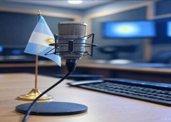 Locutores rinden homenaje a su profesión en su día emblemático