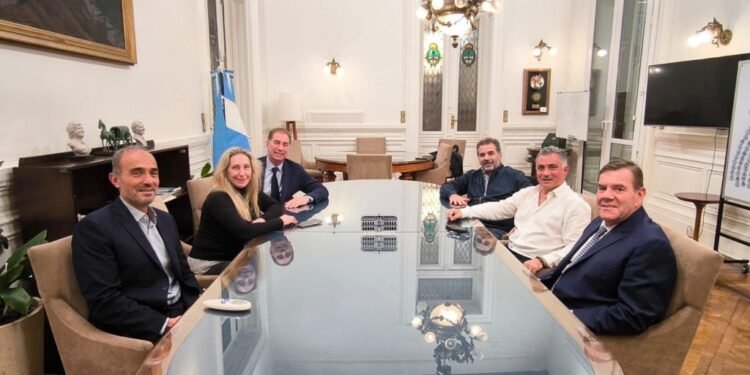 La inscripción de alianzas bonaerenses cierra hoy a la medianoche
