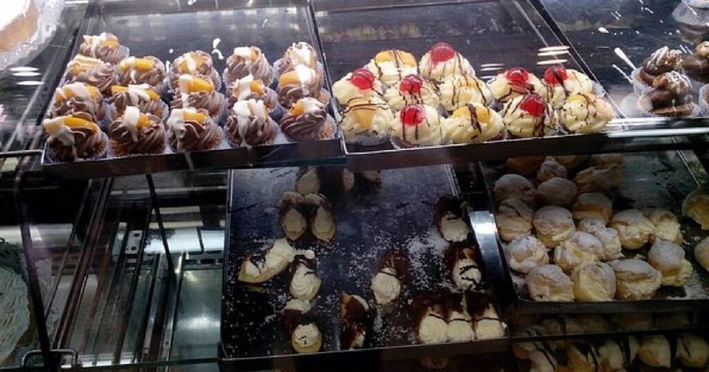 Crisis en panaderías: el precio de la docena de facturas subirá a $12.000