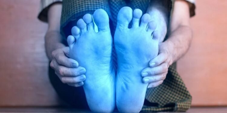 Viralizan truco casero para calentar los pies en días de frío intenso