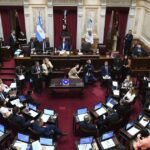 Senado aprueba aumento de jubilaciones en medio de tensiones políticas
