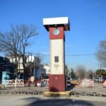 El reloj de Los Hornos en La Plata vuelve a marcar las horas tras su restauración