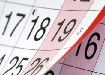 Milei firma decreto que permite trasladar feriados a lunes o viernes