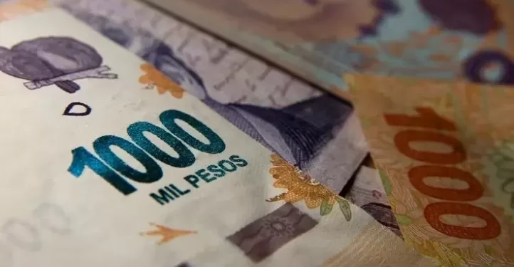 Bancos elevan tasas de plazos fijos, superando el 50% en varias entidades