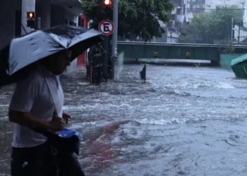 Alerta naranja por tormentas en Buenos Aires ante inminente ciclogénesis
