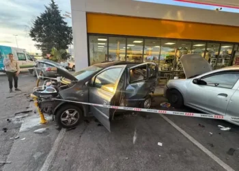Un auto a gran velocidad provoca la muerte de una mujer en San Fernando
