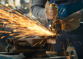 La UOM establece un aumento salarial del 11,2% para metalúrgicos en agosto