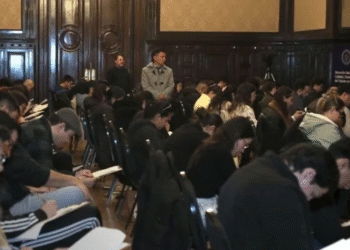 Ningún médico revalida nota en nuevo examen tras sospechas de fraude