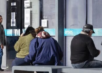 ANSES: ¿Quiénes cobran jubilaciones y asignaciones en agosto?