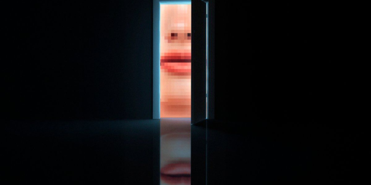 Senadora estadounidense exige investigar a Meta por exposición de menores