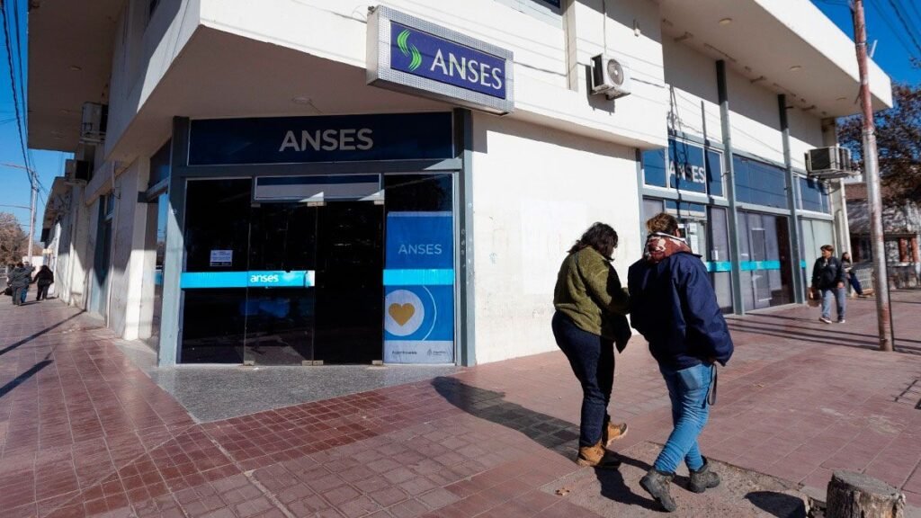 ANSES confirma el pago de jubilaciones y asignaciones este miércoles