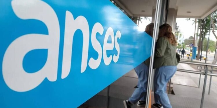 ANSES: ¿Cuándo se cobra el próximo pago de jubilaciones y asignaciones?