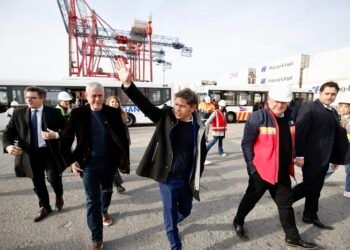 Kicillof impulsa obras clave en Dock Sud en medio de la campaña legislativa