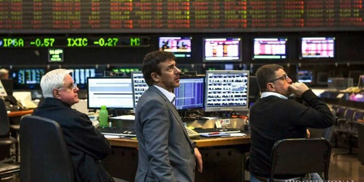 Mercados argentinos en tensión: riesgo país alcanza nuevo récord de 850 puntos
