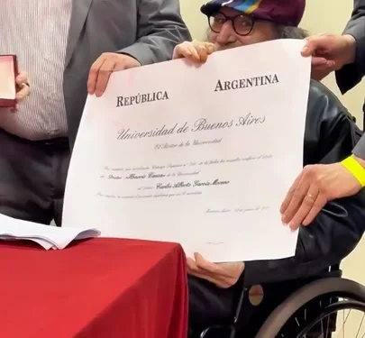 Charly García recibe el título de Doctor Honoris Causa en la UBA
