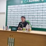 Domínguez reflexiona sobre el rendimiento de Estudiantes tras la derrota