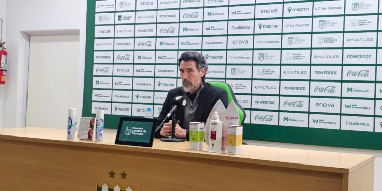 Domínguez reflexiona sobre el rendimiento de Estudiantes tras la derrota