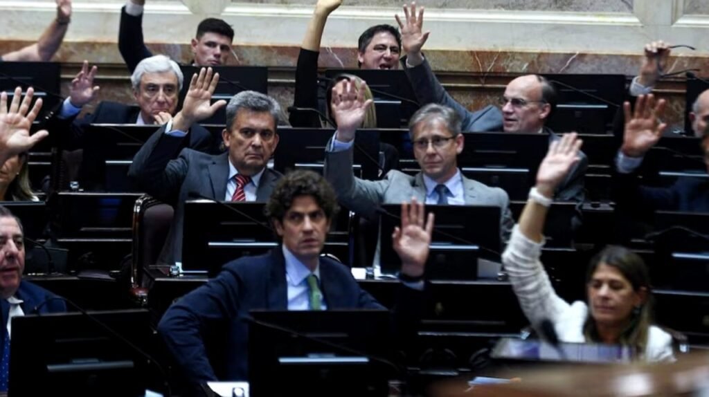 El Senado aprueba un aumento salarial de $10,2 millones para senadores