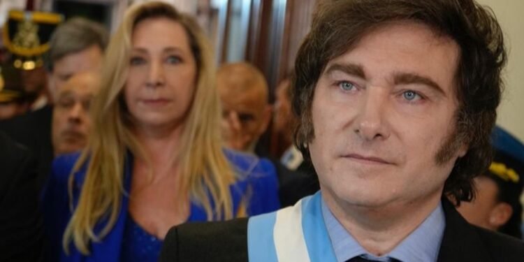 Francos defiende al Gobierno y relaciona denuncias de coimas con elecciones