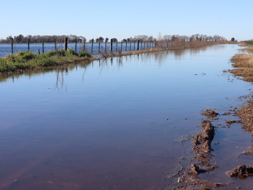 Inundaciones agravan crisis hídrica en provincias productivas de Buenos Aires