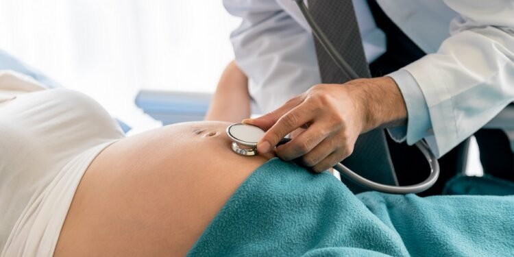 El Día Internacional de la Obstetricia recuerda la lucha contra la mortalidad materna