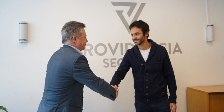 Providencia Seguros dona $5 millones a Techo para combatir la desigualdad vivienda