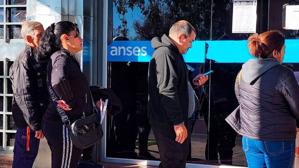 ANSES: qué fechas de pago corresponden a cada DNI en agosto 2025