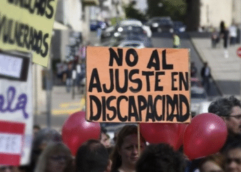 Denuncian cierre de centros de inclusión escolar que afecta a 5.000 niños
