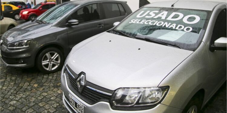 Aumenta la venta de autos usados en julio y elerta el crecimiento en provincias