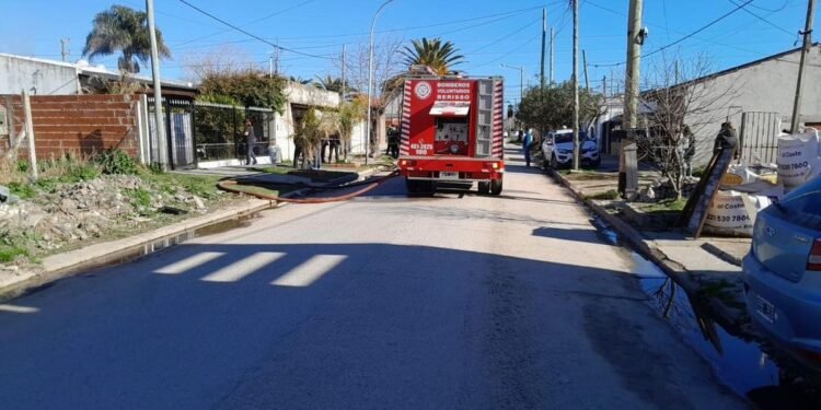 Incendio en Berisso: dos jubilados hallados calcinados en su hogar