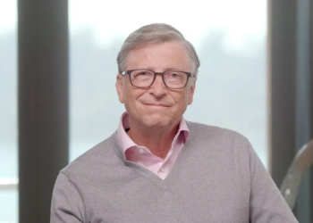 Bill Gates advierte sobre el uso excesivo del celular en nuestra vida diaria