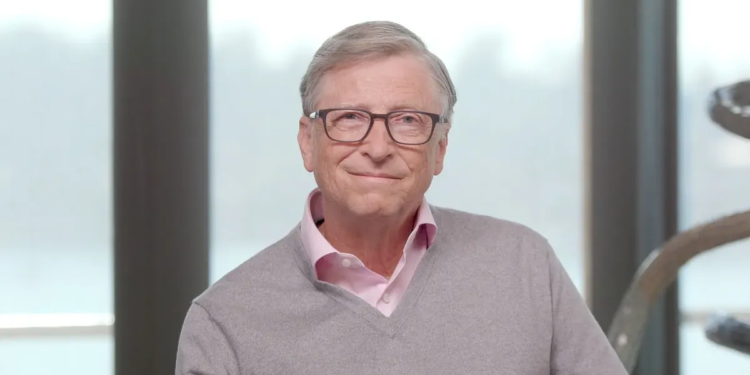 Bill Gates advierte sobre el uso excesivo del celular en nuestra vida diaria