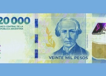 Demoras en cajeros por billete de $20.000 complican depósitos en bancos