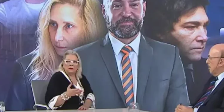 Carrió acusa a Milei de ver pornografía infantil y critica a su entorno