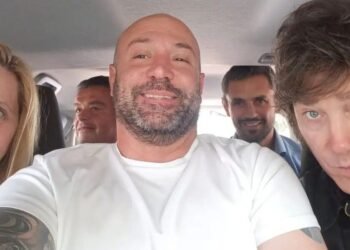 Detienen a exfuncionario de discapacidad en un country por coimas