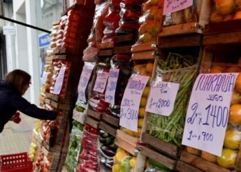La inflación alimentaria llegó al 3% en agosto, impulsada por frutas y carnes