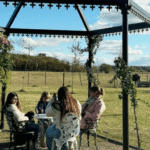 Plomer: el refugio rural que revive historias de tren y tradición