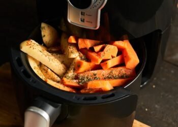 La freidora de aire revoluciona la cocina con recetas más saludables